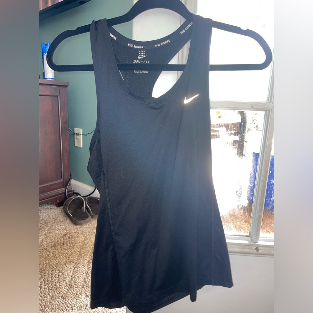 Black Nike running tank
